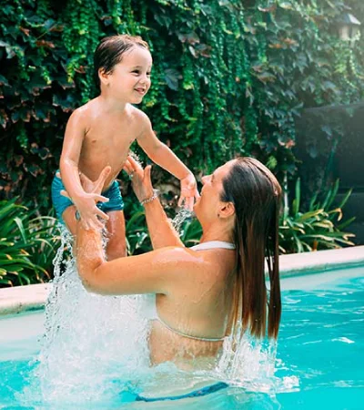 Cubierta piscina transitable_Seguridad Infantil y de Mascotas